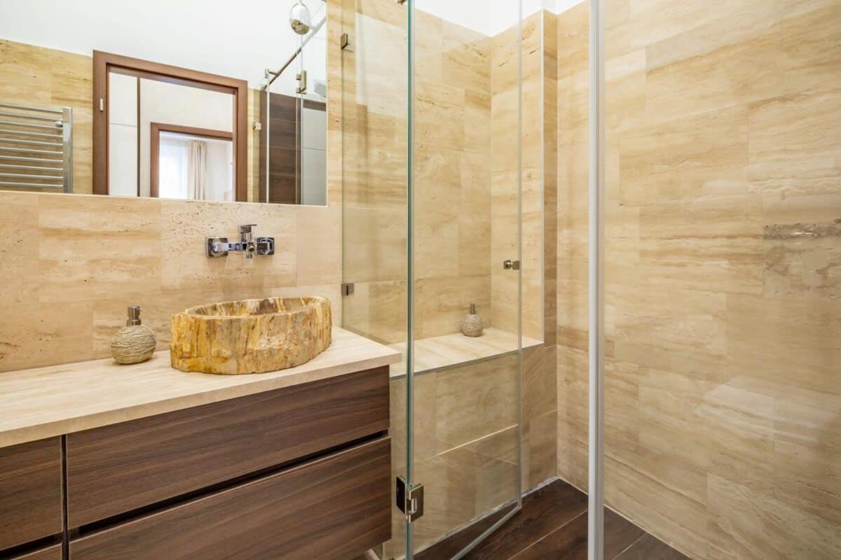 شقة Splendid Perfectly Located Flat With Sauna بودابست المظهر الخارجي الصورة