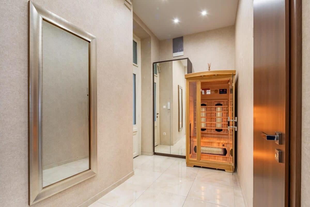 شقة Splendid Perfectly Located Flat With Sauna بودابست المظهر الخارجي الصورة