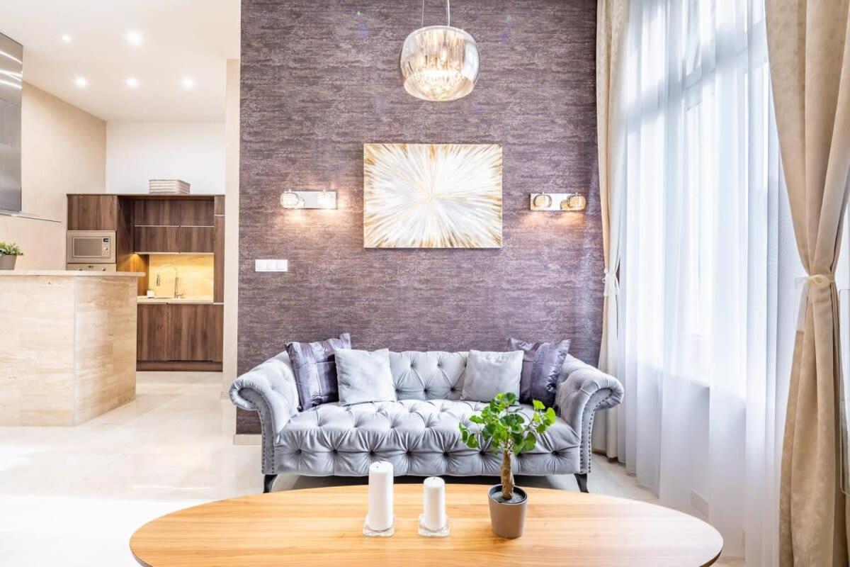 شقة Splendid Perfectly Located Flat With Sauna بودابست المظهر الخارجي الصورة