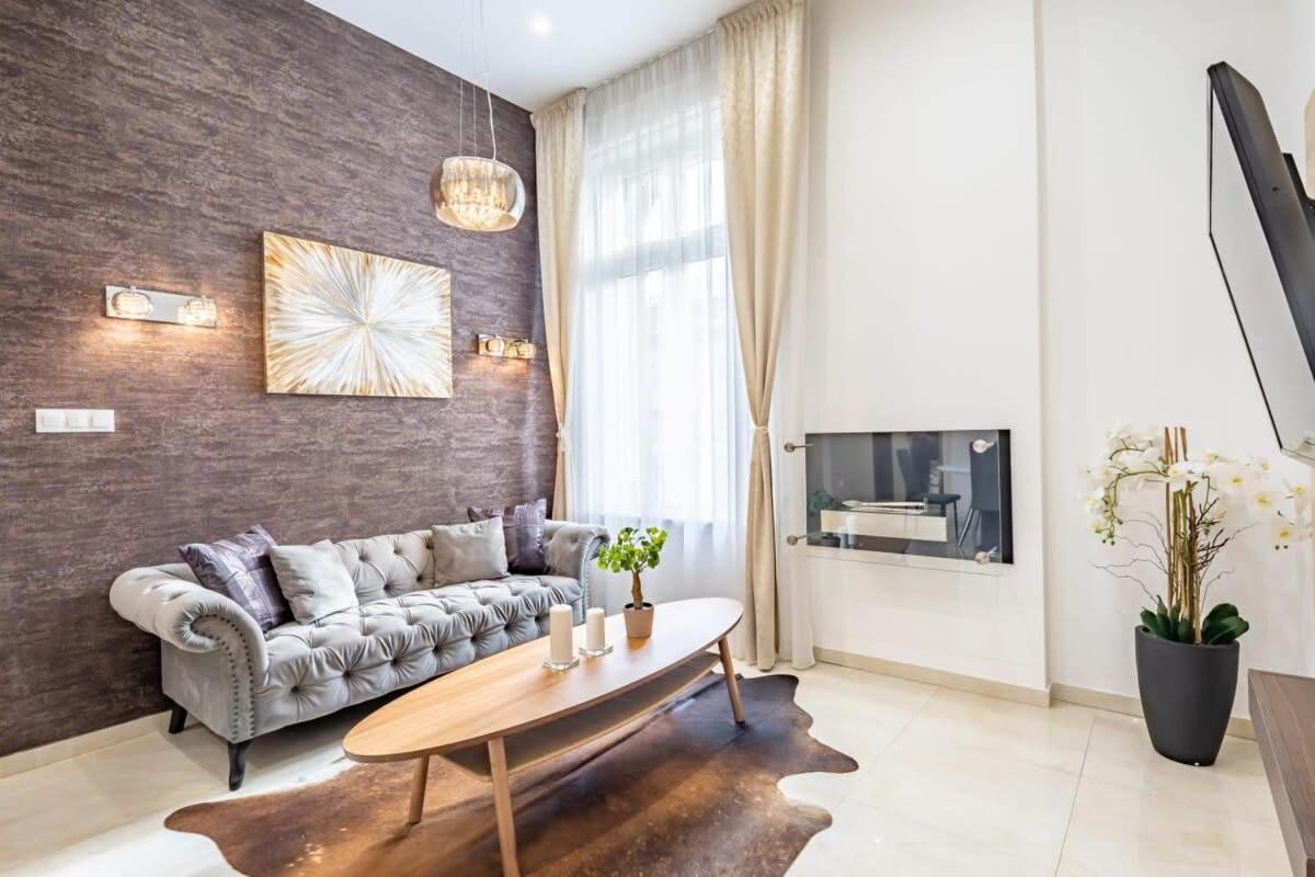 شقة Splendid Perfectly Located Flat With Sauna بودابست المظهر الخارجي الصورة